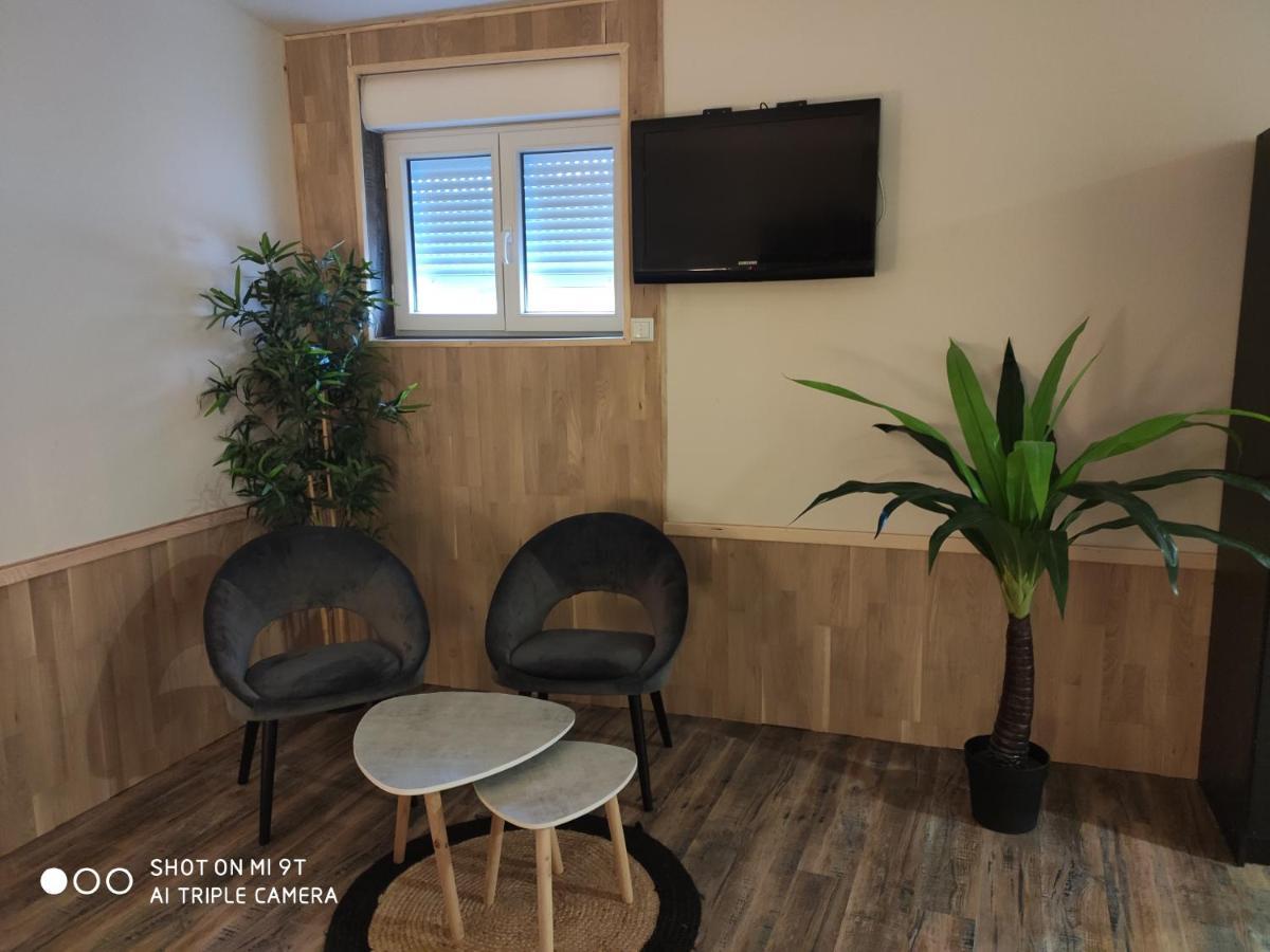 7 Minutes De L'Aeroport De Cdg 3 Hotel Thieux  Екстериор снимка